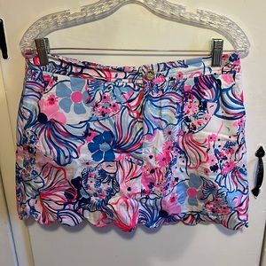 Size small lily Pulitzer skort